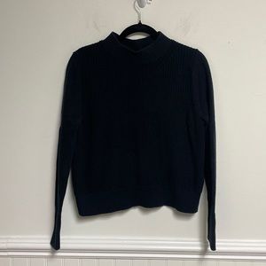 Banana Republic Women’s Cropped Long Sleeve Sweater Black Size Small